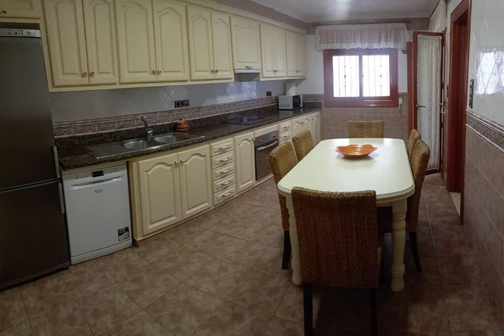 Casa Con Piscina Privada Ferienhaus
